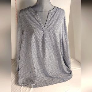 Dalia Blue Black White Blouse Size 2x Long Sleeve V-neck Kanoko Pattern